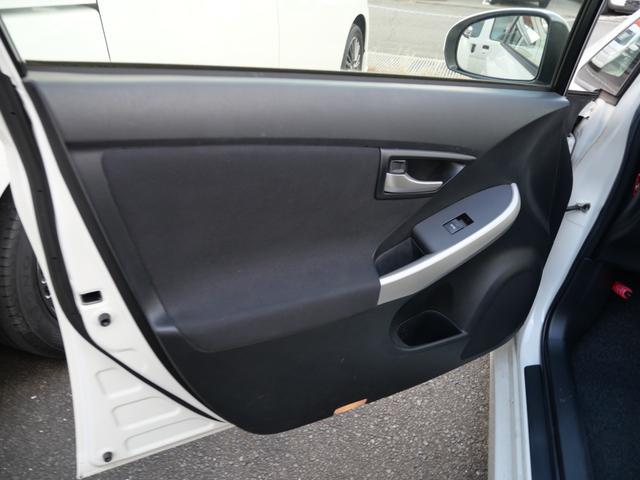 プリウス S スマートキー プッシュスタート ナビ バックモニター TV ドライブレコーダー ETC オートエアコン パワーステアリング(14枚目)