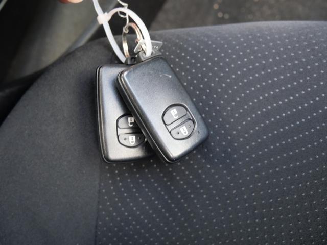 プリウス S スマートキー プッシュスタート ナビ バックモニター TV ドライブレコーダー ETC オートエアコン パワーステアリング(30枚目)