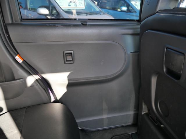 タント カスタムＸ　トップエディションＳＡＩＩ　両側電動スライドドア　スマートキー　プッシュスタート　ＥＴＣ　ナビ　フルセグ　バックモニター　オートエアコン　パワーステアリング（13枚目）