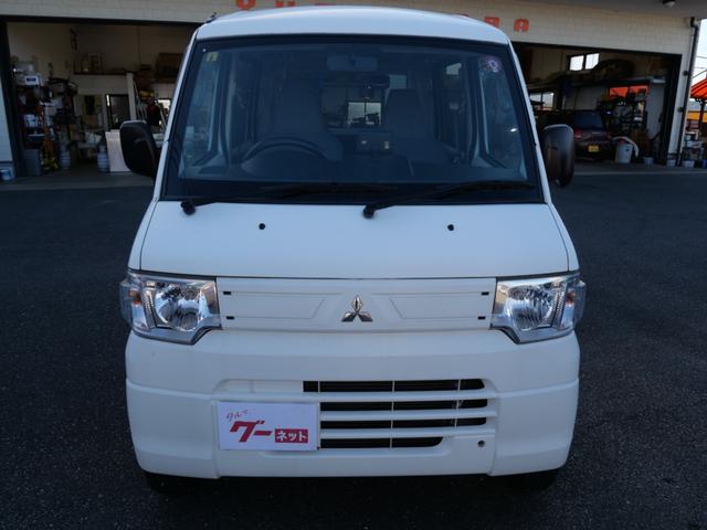 ミニキャブ・ミーブ CD 16.0kwh 4シーター ポータブルナビ キーレスエントリー ライトレベル調節 CD MD エアコン パワーステアリング パワーウィンドウ Wエアバッグ(3枚目)