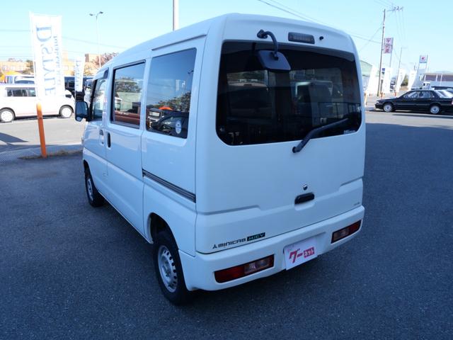 ミニキャブ・ミーブ CD 16.0kwh 4シーター ポータブルナビ キーレスエントリー ライトレベル調節 CD MD エアコン パワーステアリング パワーウィンドウ Wエアバッグ(5枚目)