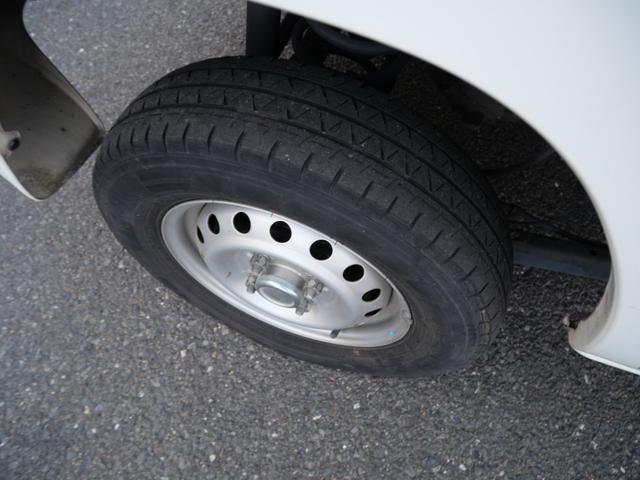 ミニキャブ・ミーブ CD 16.0kwh 4シーター ポータブルナビ キーレスエントリー ライトレベル調節 CD MD エアコン パワーステアリング パワーウィンドウ Wエアバッグ(11枚目)