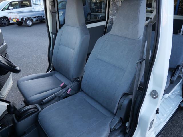 ミニキャブ・ミーブ CD 16.0kwh 4シーター ポータブルナビ キーレスエントリー ライトレベル調節 CD MD エアコン パワーステアリング パワーウィンドウ Wエアバッグ(16枚目)