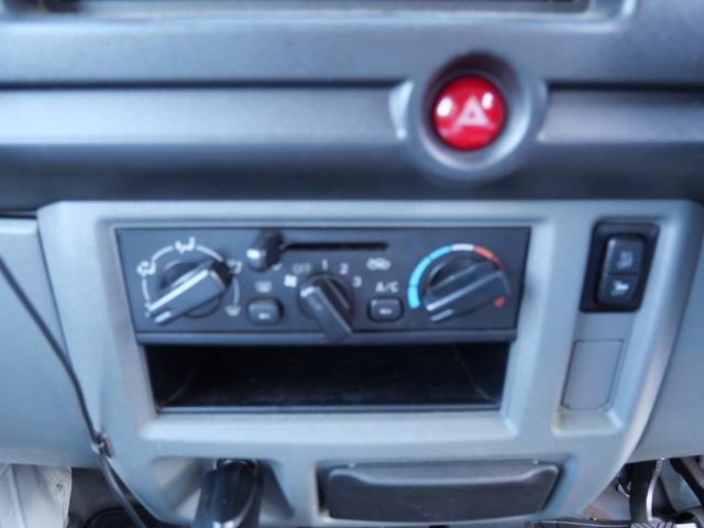 ミニキャブ・ミーブ CD 16.0kwh 4シーター ポータブルナビ キーレスエントリー ライトレベル調節 CD MD エアコン パワーステアリング パワーウィンドウ Wエアバッグ(29枚目)