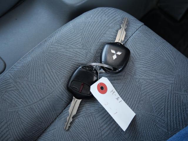 ミニキャブ・ミーブ CD 16.0kwh 4シーター ポータブルナビ キーレスエントリー ライトレベル調節 CD MD エアコン パワーステアリング パワーウィンドウ Wエアバッグ(32枚目)