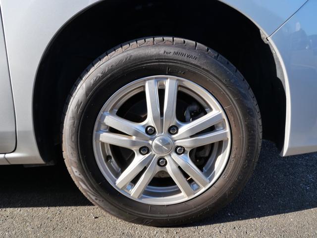 ランディ ２．０Ｓ　左側電動スライドドア　ナビ　ＴＶ　バックモニター　ＥＴＣ　スマートキー　プッシュスタート　パワーウィンドウ　パワーステアリング（8枚目）