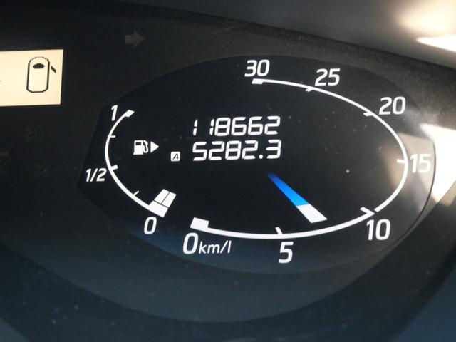 ランディ ２．０Ｓ　左側電動スライドドア　ナビ　ＴＶ　バックモニター　ＥＴＣ　スマートキー　プッシュスタート　パワーウィンドウ　パワーステアリング（24枚目）