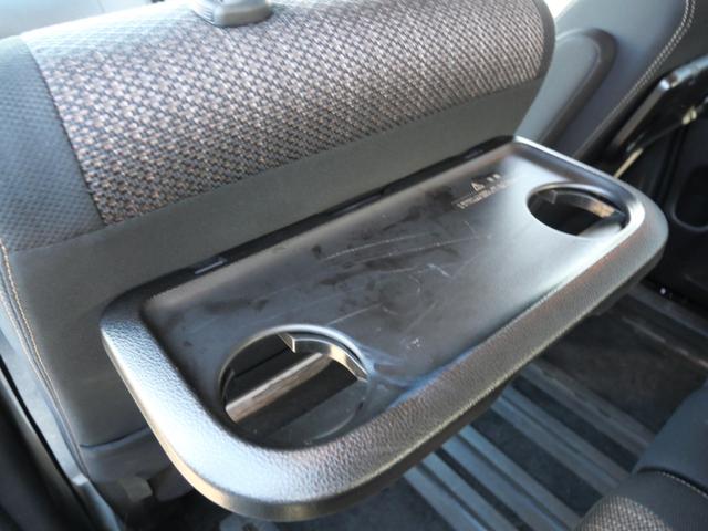 セレナ ハイウェイスター　Ｖセレクション＋セーフティ　ＳＨＶ　両側電動スライドドア　ＥＴＣ　オートエアコン　ナビ　バックモニター　フルセグ　インテリジェントキー　プッシュスタート　パワーステアリング（17枚目）