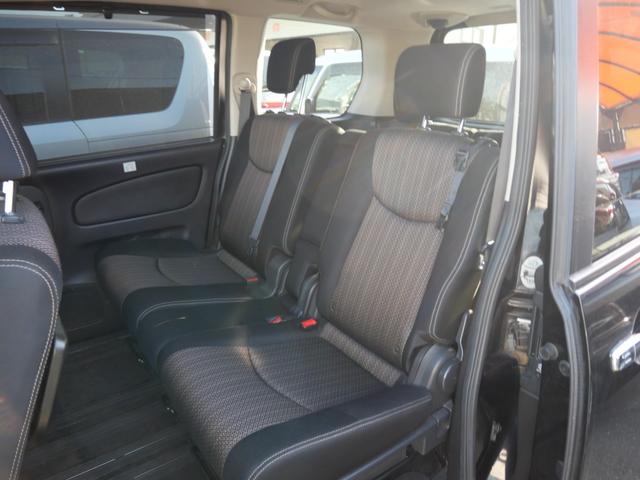 セレナ ハイウェイスター　Ｖセレクション＋セーフティ　ＳＨＶ　両側電動スライドドア　ＥＴＣ　オートエアコン　ナビ　バックモニター　フルセグ　インテリジェントキー　プッシュスタート　パワーステアリング（18枚目）