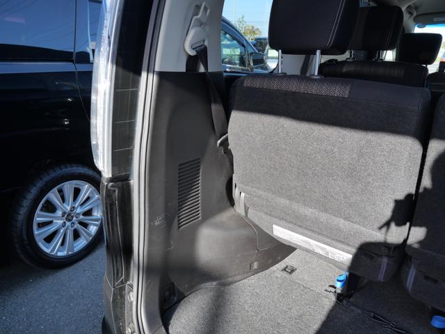 セレナ ハイウェイスター　Ｖセレクション＋セーフティ　ＳＨＶ　両側電動スライドドア　ＥＴＣ　オートエアコン　ナビ　バックモニター　フルセグ　インテリジェントキー　プッシュスタート　パワーステアリング（23枚目）