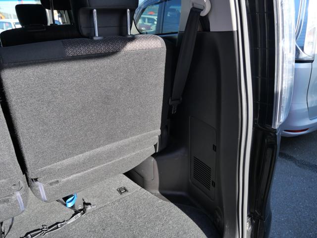 セレナ ハイウェイスター　Ｖセレクション＋セーフティ　ＳＨＶ　両側電動スライドドア　ＥＴＣ　オートエアコン　ナビ　バックモニター　フルセグ　インテリジェントキー　プッシュスタート　パワーステアリング（24枚目）