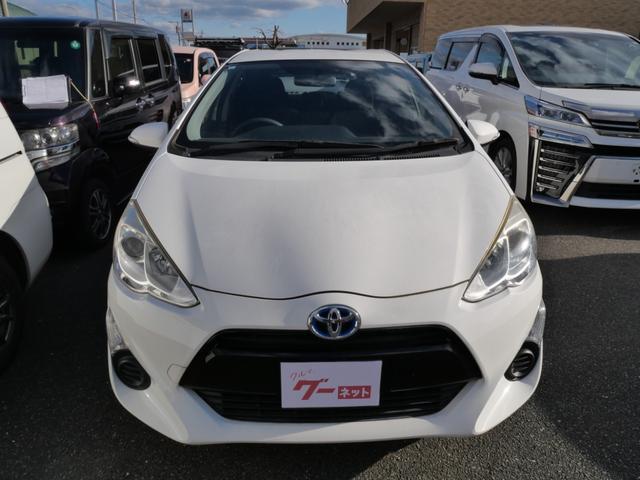 アクア Ｓ　キーレスエントリー　ナビ　フルセグ　バックモニター　ＥＴＣ　オートエアコン　電動格納ミラー　パワーステアリング　パワーウィンドウ（3枚目）