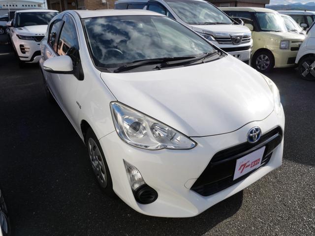 アクア Ｓ　キーレスエントリー　ナビ　フルセグ　バックモニター　ＥＴＣ　オートエアコン　電動格納ミラー　パワーステアリング　パワーウィンドウ（4枚目）