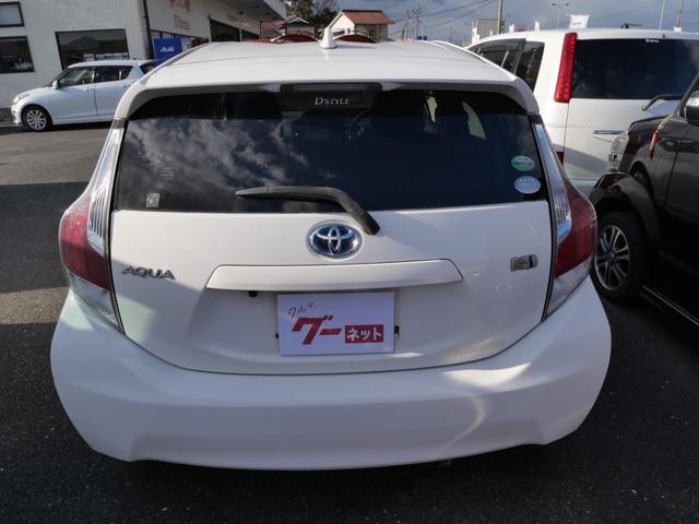 アクア Ｓ　キーレスエントリー　ナビ　フルセグ　バックモニター　ＥＴＣ　オートエアコン　電動格納ミラー　パワーステアリング　パワーウィンドウ（6枚目）