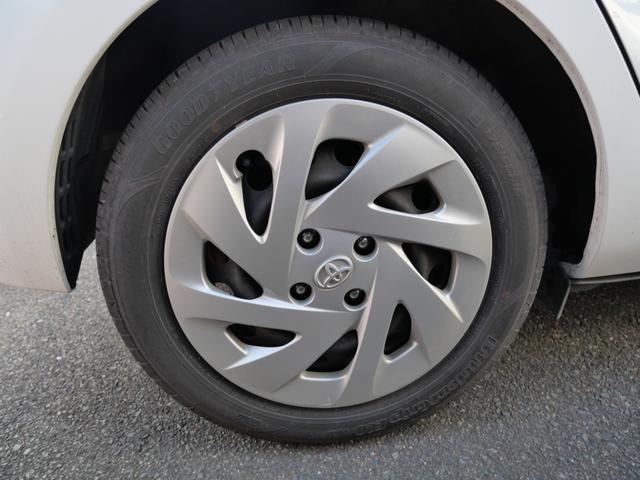 アクア Ｓ　キーレスエントリー　ナビ　フルセグ　バックモニター　ＥＴＣ　オートエアコン　電動格納ミラー　パワーステアリング　パワーウィンドウ（9枚目）