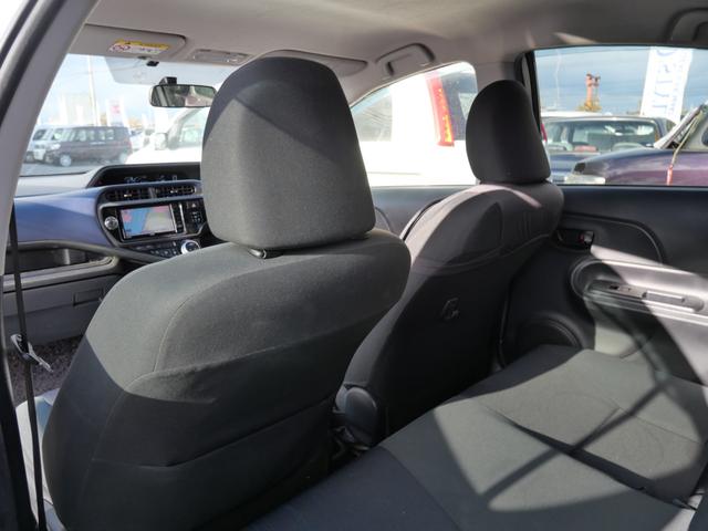 アクア Ｓ　キーレスエントリー　ナビ　フルセグ　バックモニター　ＥＴＣ　オートエアコン　電動格納ミラー　パワーステアリング　パワーウィンドウ（17枚目）