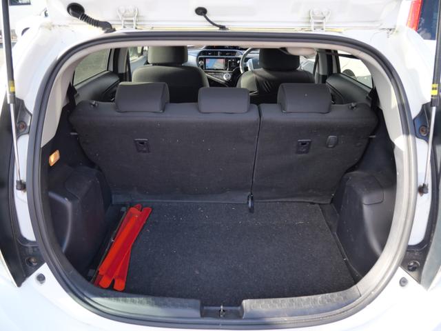 アクア Ｓ　キーレスエントリー　ナビ　フルセグ　バックモニター　ＥＴＣ　オートエアコン　電動格納ミラー　パワーステアリング　パワーウィンドウ（21枚目）