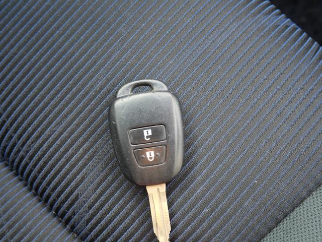 アクア Ｓ　キーレスエントリー　ナビ　フルセグ　バックモニター　ＥＴＣ　オートエアコン　電動格納ミラー　パワーステアリング　パワーウィンドウ（36枚目）