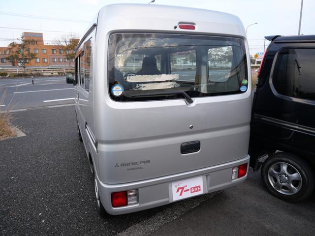 ミニキャブバン Ｍ　エアコン　パワーウィンドウ　パワーステアリング　Ｗエアバッグ　ラジオ　ライトレベル調節（7枚目）