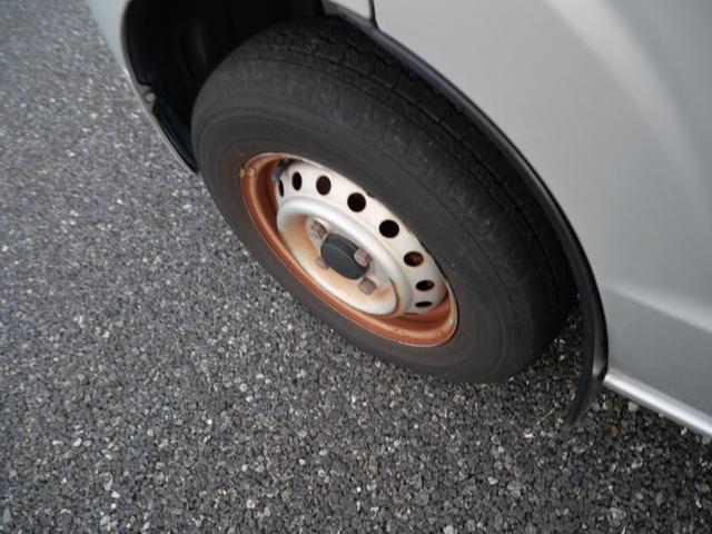 ミニキャブバン Ｍ　エアコン　パワーウィンドウ　パワーステアリング　Ｗエアバッグ　ラジオ　ライトレベル調節（10枚目）