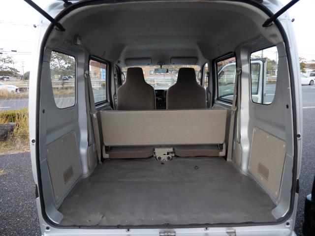 ミニキャブバン Ｍ　エアコン　パワーウィンドウ　パワーステアリング　Ｗエアバッグ　ラジオ　ライトレベル調節（20枚目）