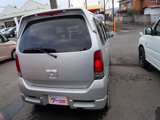 ワゴンＲ ＲＲ－Ｆ　キーレスエントリー　ＣＤ　電動格納ミラー　プライバシーガラス　社外１６インチアルミホイール　パワーウィンドウ　パワーステアリング（5枚目）