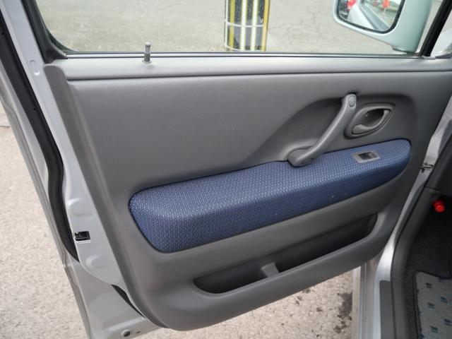 ワゴンＲ ＲＲ－Ｆ　キーレスエントリー　ＣＤ　電動格納ミラー　プライバシーガラス　社外１６インチアルミホイール　パワーウィンドウ　パワーステアリング（14枚目）