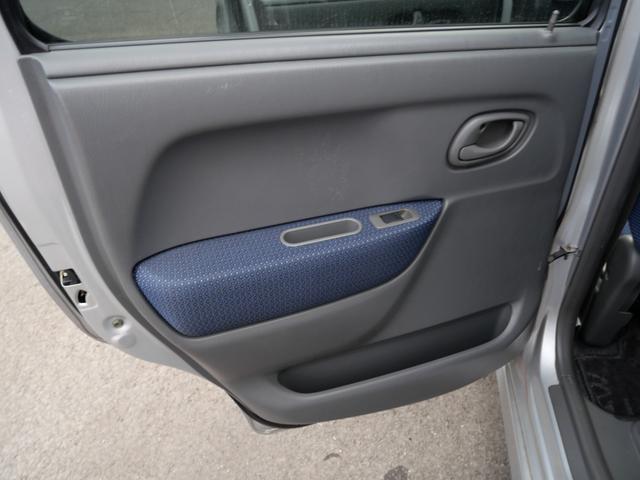 ワゴンＲ ＲＲ－Ｆ　キーレスエントリー　ＣＤ　電動格納ミラー　プライバシーガラス　社外１６インチアルミホイール　パワーウィンドウ　パワーステアリング（15枚目）