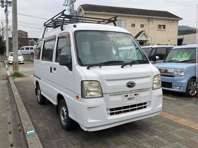 サンバーバン ＶＢ　４ＷＤ　ＭＴ　両側スライドドア　エアコン　パワーステアリング　運転席エアバッグ（5枚目）