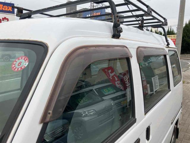 サンバーバン ＶＢ　４ＷＤ　ＭＴ　両側スライドドア　エアコン　パワーステアリング　運転席エアバッグ（18枚目）