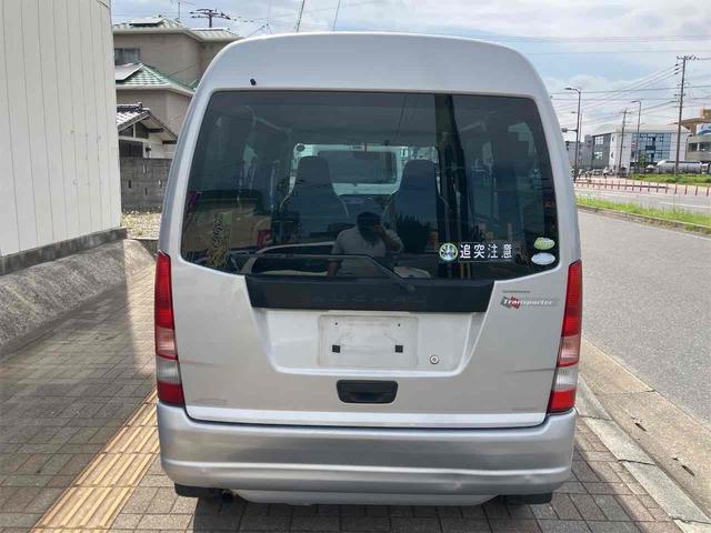 サンバーバン トランスポーター　４ＷＤ　ＡＴ　両側スライドドア　アルミホイール　エアコン　パワーステアリング　運転席エアバッグ　ＣＤ（8枚目）
