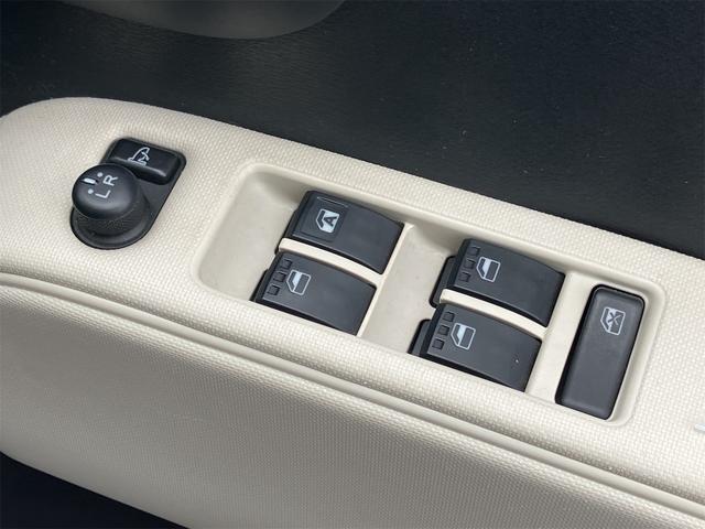 ミラココア ココアプラスＸ　ナビ　ＴＶ　スマートキー　アイドリングストップ　電動格納ミラー　ベンチシート　ＣＶＴ　盗難防止システム　ＡＢＳ　ＣＤ　ＤＶＤ再生　ＵＳＢ　Ｂｌｕｅｔｏｏｔｈ　ルーフレール　衝突安全ボディ　エアコン（11枚目）