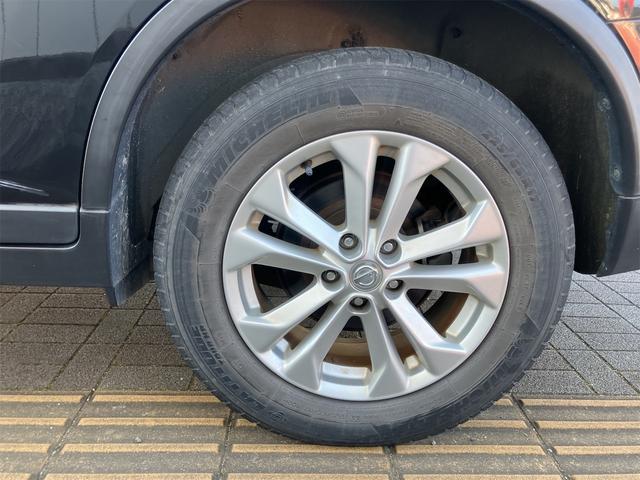 エクストレイル ２０Ｘ　エマージェンシーブレーキパッケージ　ドライブレコーダー　ＥＴＣ全周囲カメラ　クリアランスソナー　オートクルーズコントロール　衝突被害軽減システム　ナビ　オートライト　アルミホイール　スマートキー　アイドリングストップ電動格納ミラー２ＷＤ（22枚目）