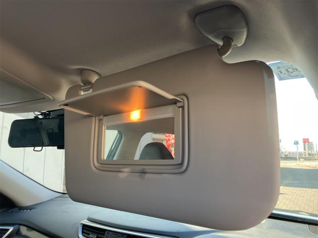 エクストレイル ２０Ｘ　エマージェンシーブレーキパッケージ　ドライブレコーダー　ＥＴＣ全周囲カメラ　クリアランスソナー　オートクルーズコントロール　衝突被害軽減システム　ナビ　オートライト　アルミホイール　スマートキー　アイドリングストップ電動格納ミラー２ＷＤ（50枚目）