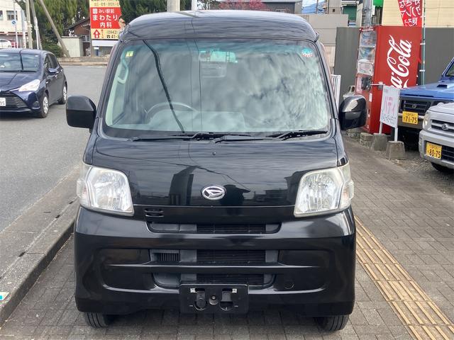 ハイゼットカーゴ クルーズターボ　軽バン　ＭＴ　ドライブレコーダー　ＥＴＣ　ナビ　ＴＶ　両側スライドドア　電動格納ミラー　エアコン　パワーステアリング　パワーウィンドウ　運転席エアバッグ　助手席エアバッグ　ＣＤ　ＤＶＤ再生　ＵＳＢ（3枚目）