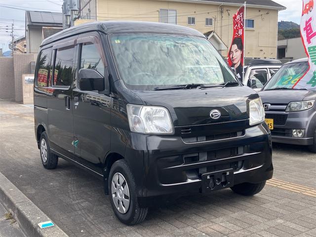 ハイゼットカーゴ クルーズターボ　軽バン　ＭＴ　ドライブレコーダー　ＥＴＣ　ナビ　ＴＶ　両側スライドドア　電動格納ミラー　エアコン　パワーステアリング　パワーウィンドウ　運転席エアバッグ　助手席エアバッグ　ＣＤ　ＤＶＤ再生　ＵＳＢ（5枚目）