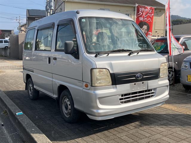 サンバーバン 　軽バン　ＭＴ　両側スライドドア　エアコン　パワーステアリング　運転席エアバッグ（5枚目）