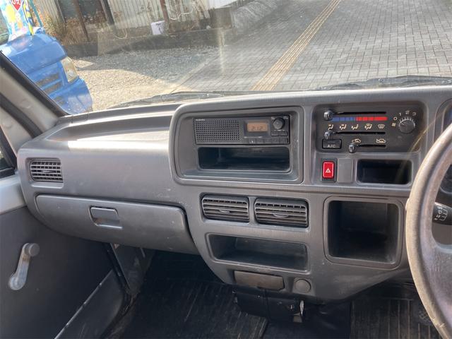 サンバーバン 　軽バン　ＭＴ　両側スライドドア　エアコン　パワーステアリング　運転席エアバッグ（24枚目）