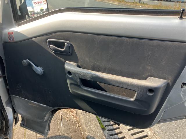 サンバーバン 　軽バン　ＭＴ　両側スライドドア　エアコン　パワーステアリング　運転席エアバッグ（35枚目）