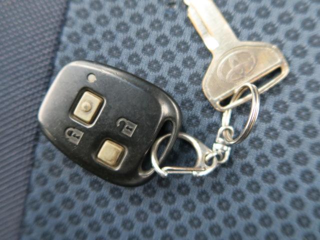 ピクシスバン クルーズ　キーレスエントリー　電動格納ミラー　ルーフラック　ライトレベル調節　プライバシーガラス　エアコン　パワーステアリング　パワーウィンドウ（32枚目）