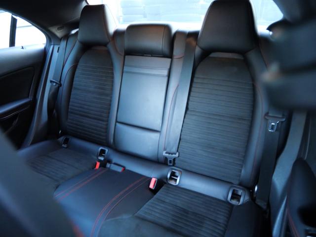 ＣＬＡクラス ＣＬＡ１８０　ＡＭＧライン　本革パワーシート　ナビ　フルセグ　バックモニター　キーレスエントリー　オートエアコン　純正１８インチアルミホイール　記録簿　ＥＴＣ（18枚目）