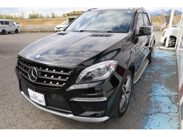 ＭＬ６３　ＡＭＧ　走行距離５３，２７３Ｋｍ　Ｗサンルーフ　ナビ　ＴＶ　全方位モニター　本革パワーシート　シートエアコン　ＡＭＧ２１ＡＷ　スマートキー(4枚目)