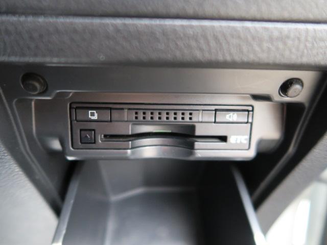 ヴェルファイア ２．４Ｚ　ナビ　フルセグ　バックモニター　左側電動スライドドア　ナノイー清浄機能　オートエアコン　ウッドパネル　パーキングセンサー（27枚目）