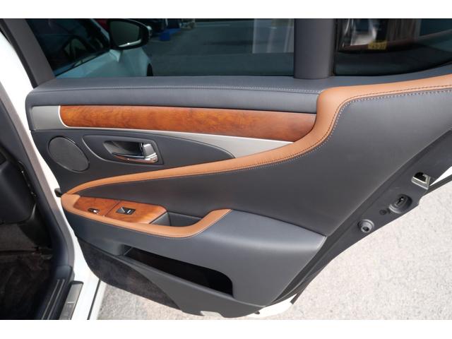 ＬＳ ＬＳ４６０　バージョンＣ　Ｉパッケージ　サンルーフ　ナビ　フルセグ　バックモニター　ＥＴＣ　本革パワーシート　シートエアコン　ステアリングヒーター　スマートキー（15枚目）