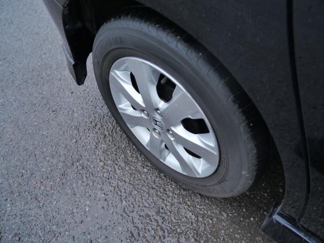 フリード Ｇ　エアロ　ナビ　バックモニター　フルセグ　スマートキー　左側電動スライドドア　ＥＴＣ　オートエアコン　パワーステアリング　パワーウィンドウ（13枚目）