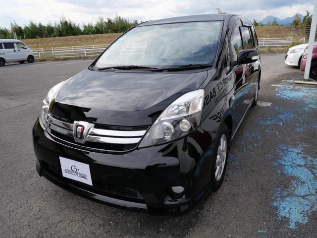 アイシス プラタナ　Ｖセレクション　ＥＴＣ　ナビ　左側電動スライドドア　スマートキー　プッシュスタート　電動格納ミラー　純正１５インチアルミホイール　パワーウィンドウ（4枚目）