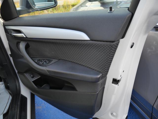 Ｘ２ ｘＤｒｉｖｅ　２０ｉ　ＥＴＣ　バックモニター　ナビ　シートヒーター　純正１７インチアルミホイール　オートリアゲート　スマートキー　プッシュスタート（12枚目）