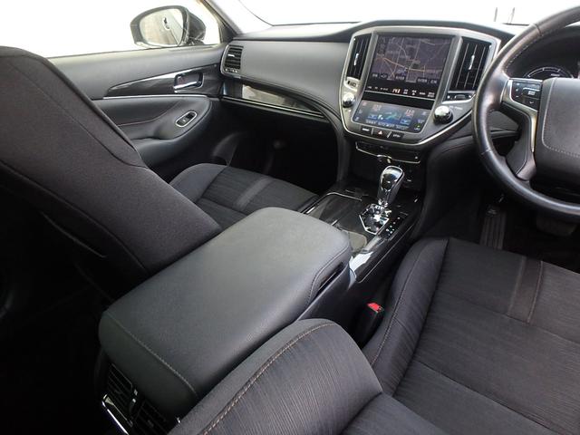 クラウンハイブリッド アスリートS 新品ロクサーニ深リム19インチホイール 新品シルクブレイズエアロ 新品GRSフルタップ車高調 新品トランクスポイラー 純正8型HDDナビ 地デジTV ブルートゥース AUTOクルーズ クリアランスソナー シートヒーター ハンドルヒーター(64枚目)