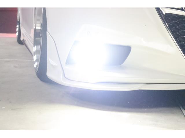 クラウンハイブリッド アスリートＳ　アドバンスドパッケージ特別仕様車　モデリスタ＆　ＴＲＤエアロ　モデリスタ４本出しマフラー　新品ロクサーニ深リム１９インチＡＷ　新品ＧＲＳフルタップ車高調　新品レザーハンドル　純正８型ＨＤＤナビＴＶ　ブルートゥース　ＨＩＤライト　ＬＥＤフォグ　ＥＴＣ（20枚目）