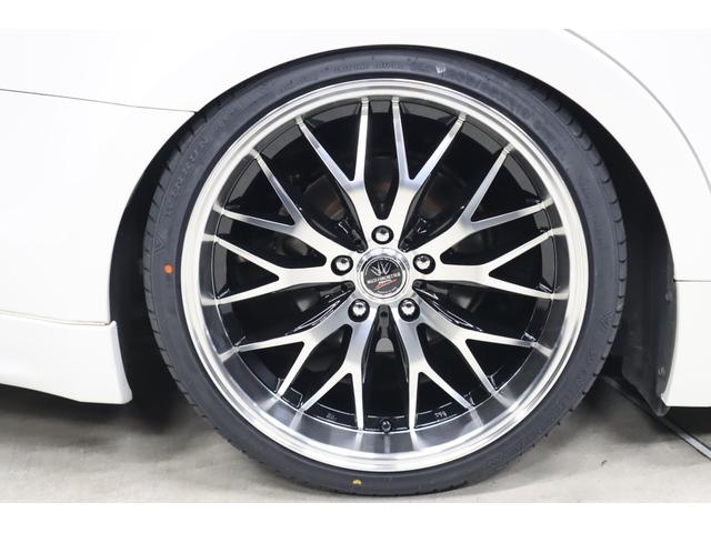 クラウンハイブリッド アスリートS 後期仕様 アドバンスパッケージ特別仕様車 新品シルクブレイズエアロ 新品ロクサーニ深リム19インチAW 新品トランクスポイラー TANABE車高調 重低音4本出しマフラー(純正有)新品黒ウッド&レザーハンドル 純正8型ナビ Bluetooth(39枚目)